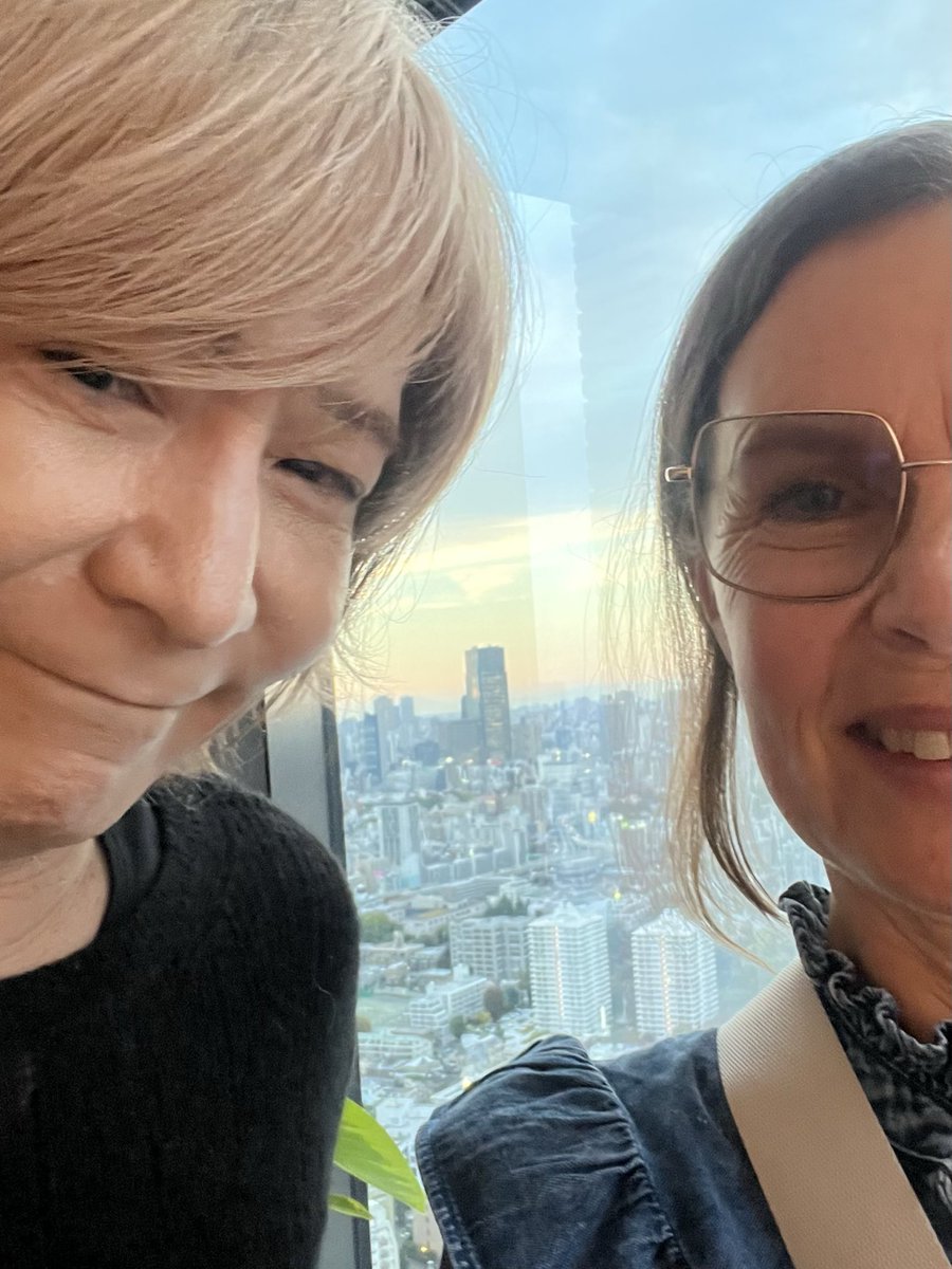 PDahlstrand's tweet image. Back in Sweden in winter mood ❄️ still my visit in 🇯🇵 is a warm blanket around my heart ❤️‍🔥 i met my fans 💞and danced with kids in special needs schools💞 And I had a nice meet with my friend @tetsuyakomurotk 🤍 I wish you all the best to come 💖 #FANKS #meandCarol #TMNETWORK