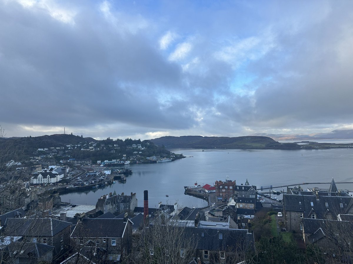 HMSCattistock's tweet photo. After a busy period of training and Operations, Oban provided a welcome stand down for the Ships Company.

#highlands #seapower https://t.co/YjNUixYD3R