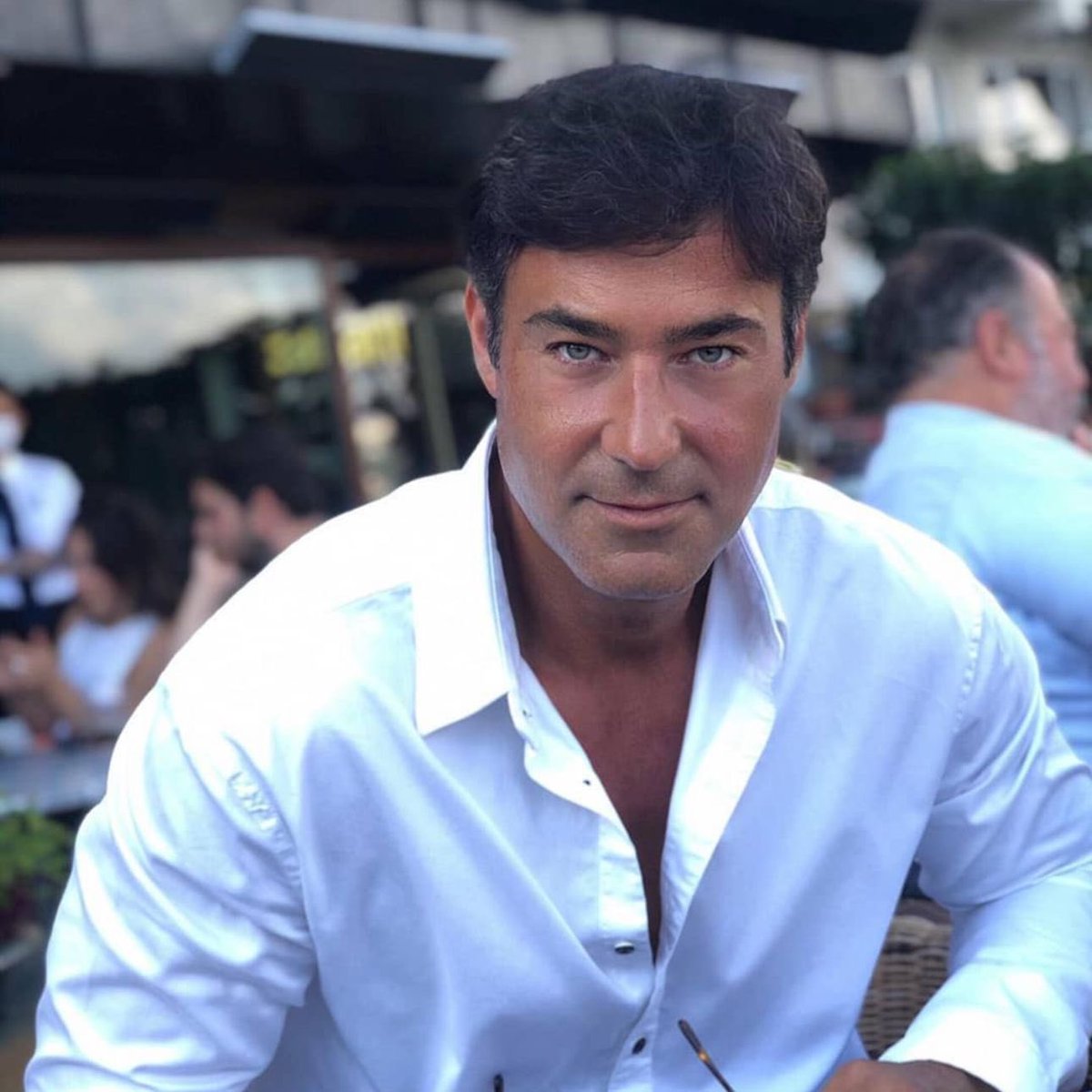 dailyturkist_'s tweet image. Defne Samyeli’nin kardeşi Sühan Samyeli’den, “Gerekirse Kandil’e de gidilmeli” diyen TİP’li Ahmet Şık’a yanıt:

“E siktir git.”