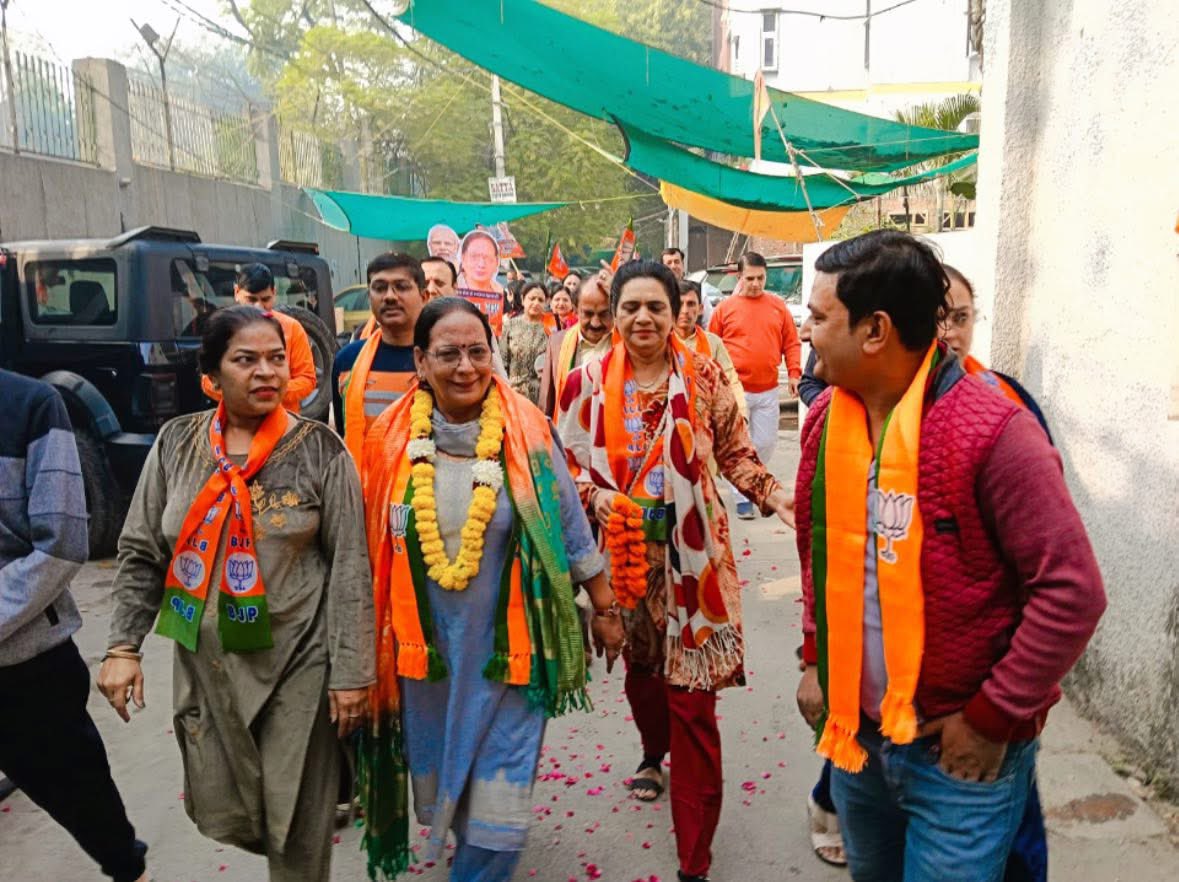 VchandelBJP's tweet image. आज सुबह अशोक विहार उप चुनाव के निमित्त, भाजपा प्रत्याशी वीणा असीजा जी के समर्थन में, पदयात्रा में शामिल होने 

जिसमें प्रदेश के महामंत्री श्री Visshnu Mittal जी की गरिमामई उपस्थिति रही 

@BJP4Delhi @blsanthosh @Virend_Sachdeva @PavanRanaRSS @visshnumittal @yogenderchando1