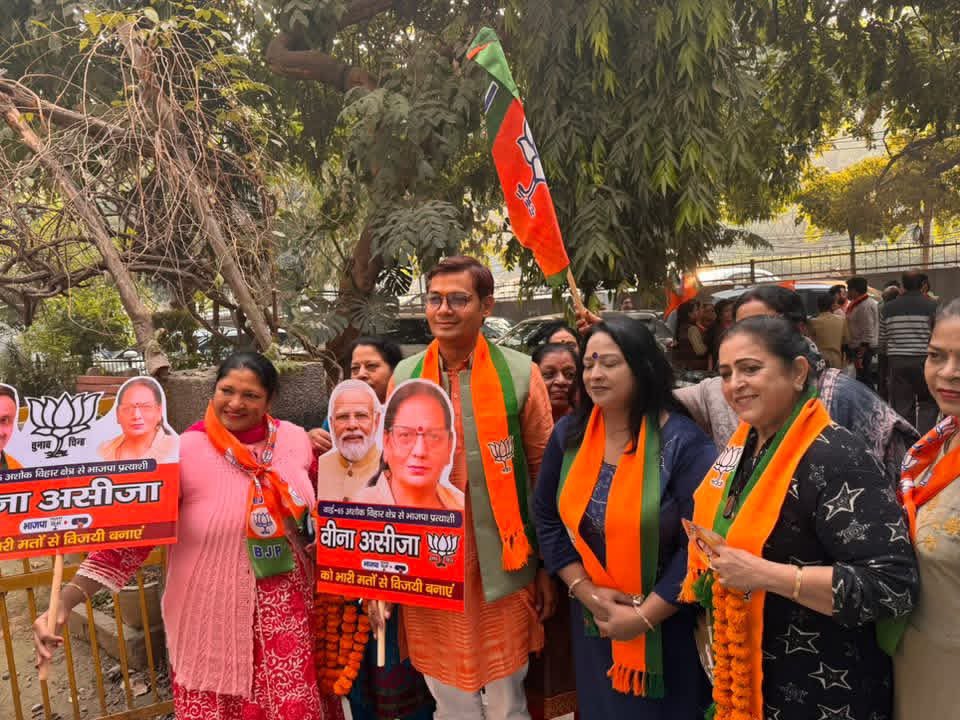 VchandelBJP's tweet image. आज सुबह अशोक विहार उप चुनाव के निमित्त, भाजपा प्रत्याशी वीणा असीजा जी के समर्थन में, पदयात्रा में शामिल होने 

जिसमें प्रदेश के महामंत्री श्री Visshnu Mittal जी की गरिमामई उपस्थिति रही 

@BJP4Delhi @blsanthosh @Virend_Sachdeva @PavanRanaRSS @visshnumittal @yogenderchando1