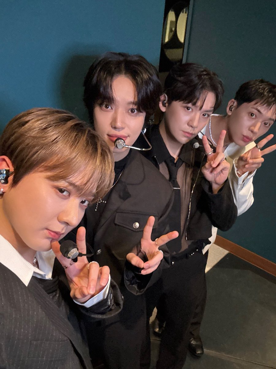 [💫]
엔젤이 있어 포근해❄️
엔젤이 있어 행복해🍭

#TEENTOP #틴탑 
#JUST15_TEENTOP #CherryPie
#HMF2025 #한터음악페스티벌