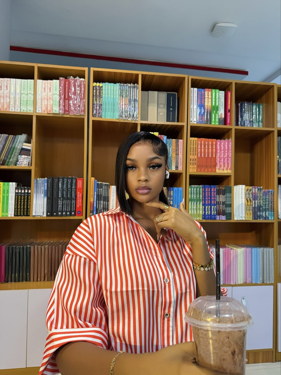 ellaa__omaa's tweet image. Just another day being that girl😌✨