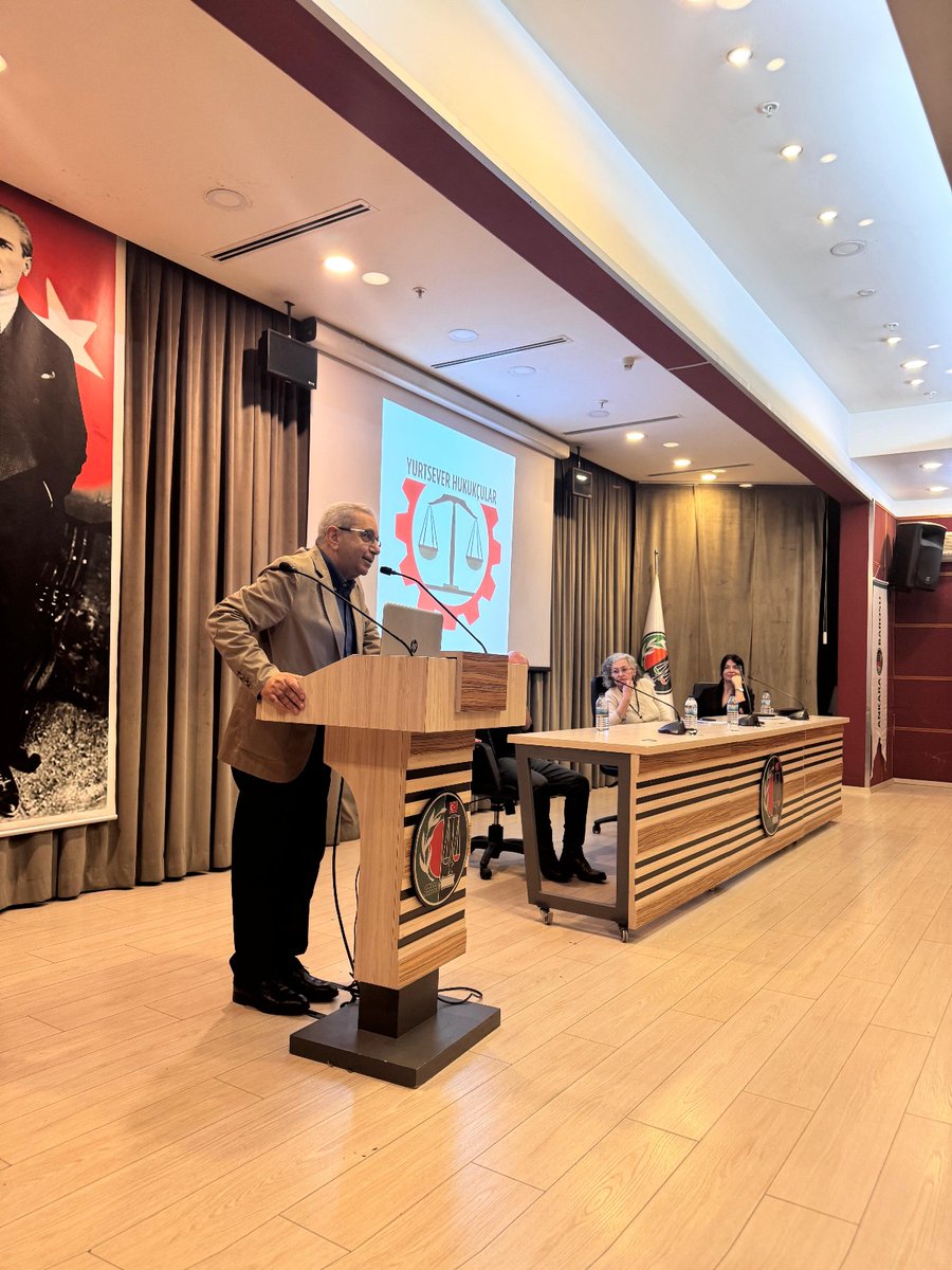 Paketlerle Dönüştürülen Yargı ve Cumhuriyet etkinliğimizde buluştuk.

11. Yargı Paketi'nin emekçi hakları, sansür, genel ahlak hükümleri ve çocuk yargılaması bağlamında etkilerini konuştuk.

Av. Müjde Tozbey'e, Doç. Dr. Fatih Yaşlı'ya ve katılan meslektaşlarımıza teşekkür ederiz.