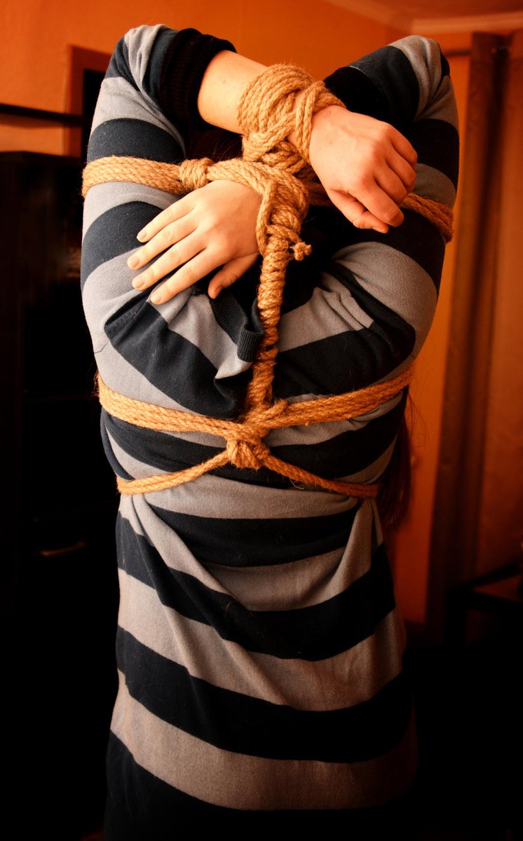 Hands behind your head!