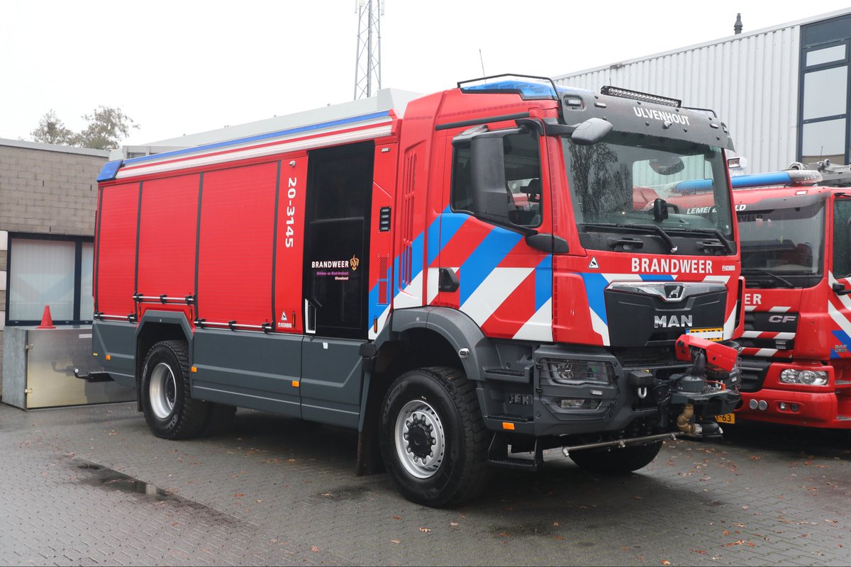 Nieuwe tankautospuit van het korps Ulvenhout