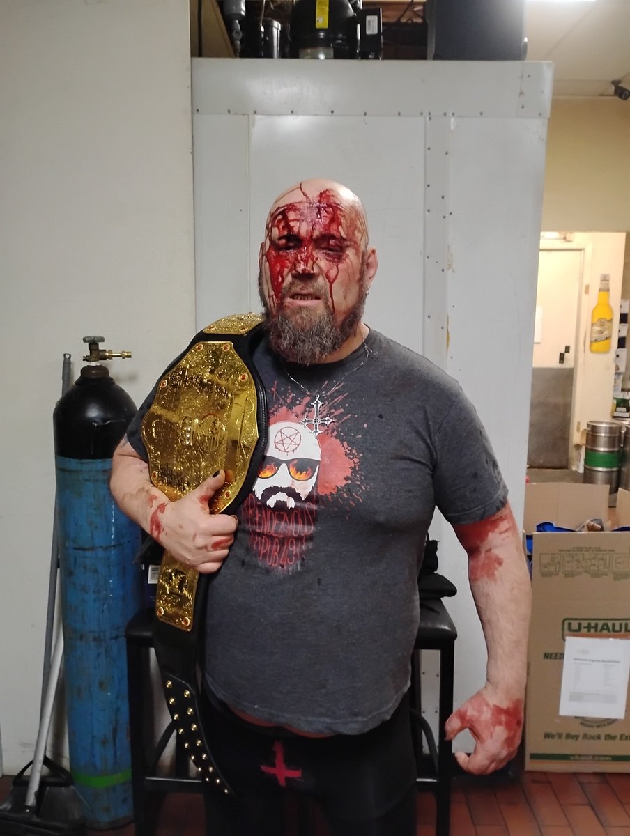 org666's tweet image. Still the Champ @rendezvouspub49 #yeg #prowrestling