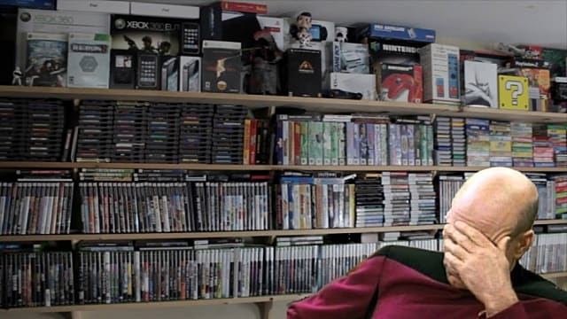 XenoFanDN's tweet image. Être passionné de JV est une torture permanente et infinie : tu termines un jeu, y en a deux autres qui te plaisent qui sont sortis entre temps. Deux choses sont en perpetuelle extension : l'univers, et nos backlogs.