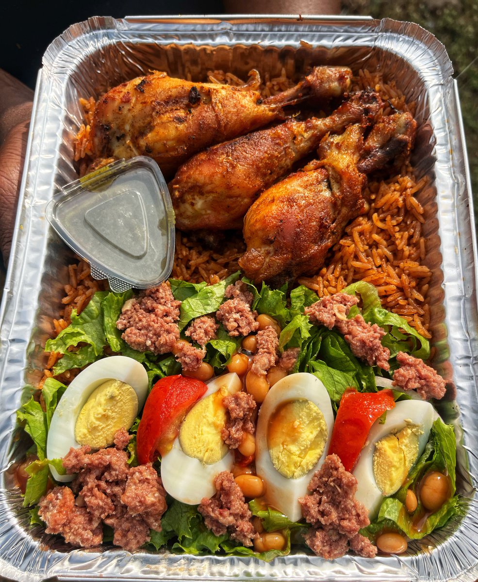 DidiJollof's tweet image. Round 1!