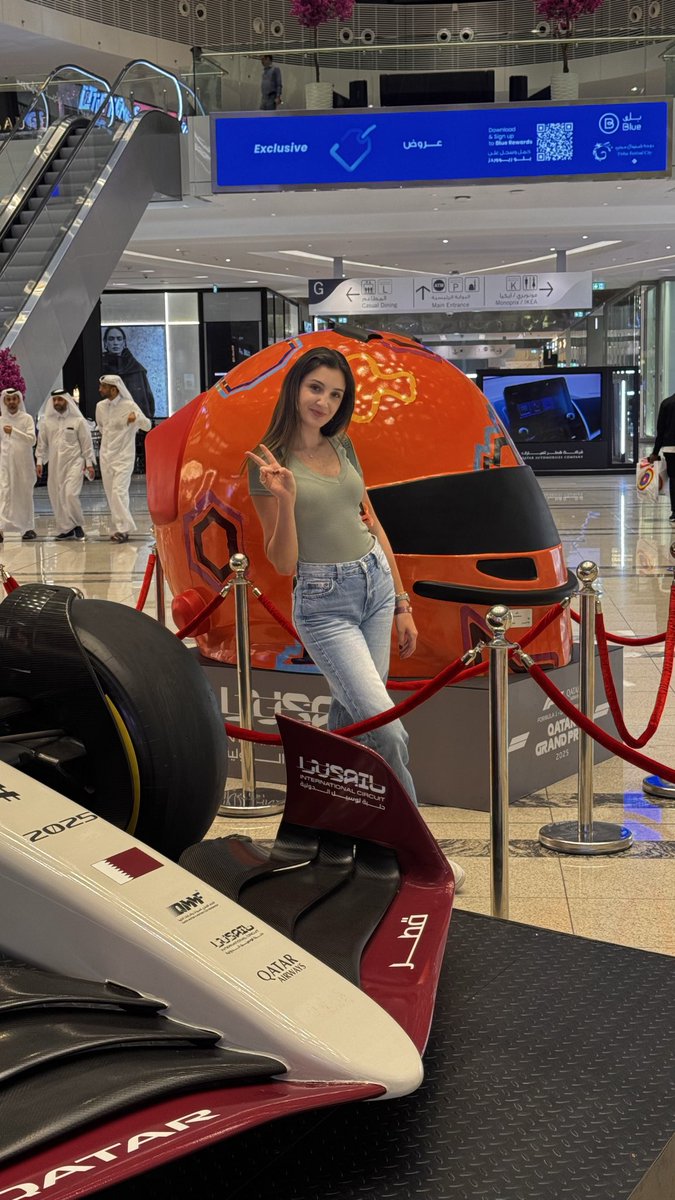 GhiwaOjaimie25's tweet image. Proud to have designed the Formula 1 Activations around Qatar 🇶🇦 

You can find different designs all around the city. @F1 

Let me know if you have spotted any of these designs 🤝🏻

#Art #Architect #Architectural_engineer