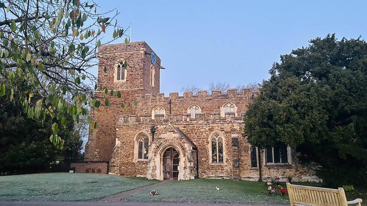 AJRAllModCons's tweet image. Some lovely views on my early morning walks this week.