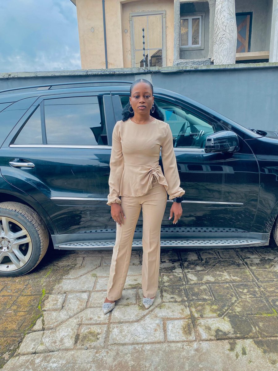 chiyoung130's tweet image. Stepping into the weekend like I own it
Sipping peace, serving looks.🎉🎉
Good weekend ahead
#thatimostatebabe
#africanqueen
#veekeeJames #stmary #niger