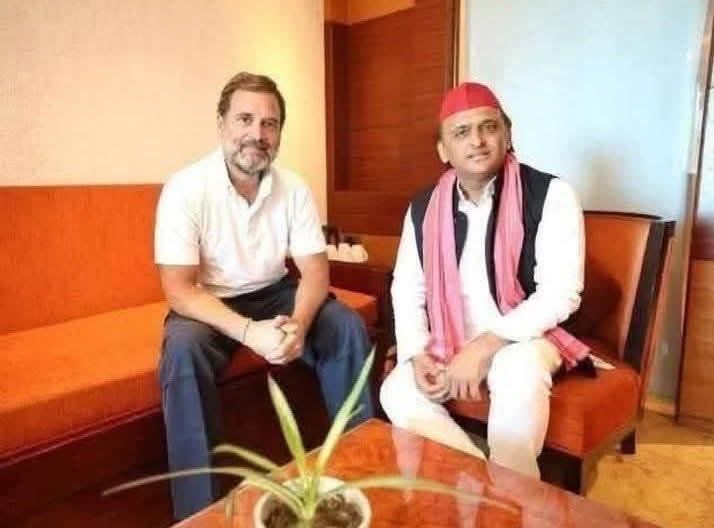 _somu17nov's tweet image. लालटेन बुझा दी, अब अगला नंबर साइकिल पंचर करने का है..