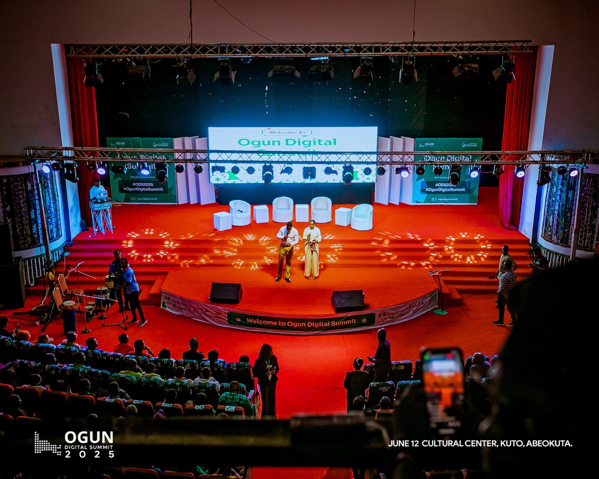 VictorAdeleye_'s tweet image. I’ve super proud of what we did at Ogun Digital Summit this year. @OgunDgtSummit

2,124 attendees

21 speakers

Showcased 10 amazing startups in the ecosystem.

3 Angel Investors and 1 Accelerator.

8 Government stakeholders and dignitaries 

100+ Volunteers

As I reflect on the…