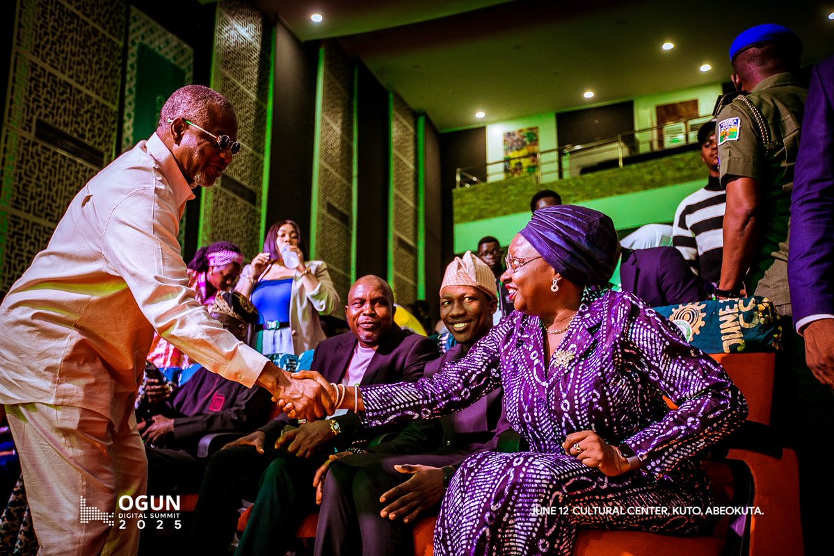 VictorAdeleye_'s tweet image. I’ve super proud of what we did at Ogun Digital Summit this year. @OgunDgtSummit

2,124 attendees

21 speakers

Showcased 10 amazing startups in the ecosystem.

3 Angel Investors and 1 Accelerator.

8 Government stakeholders and dignitaries 

100+ Volunteers

As I reflect on the…