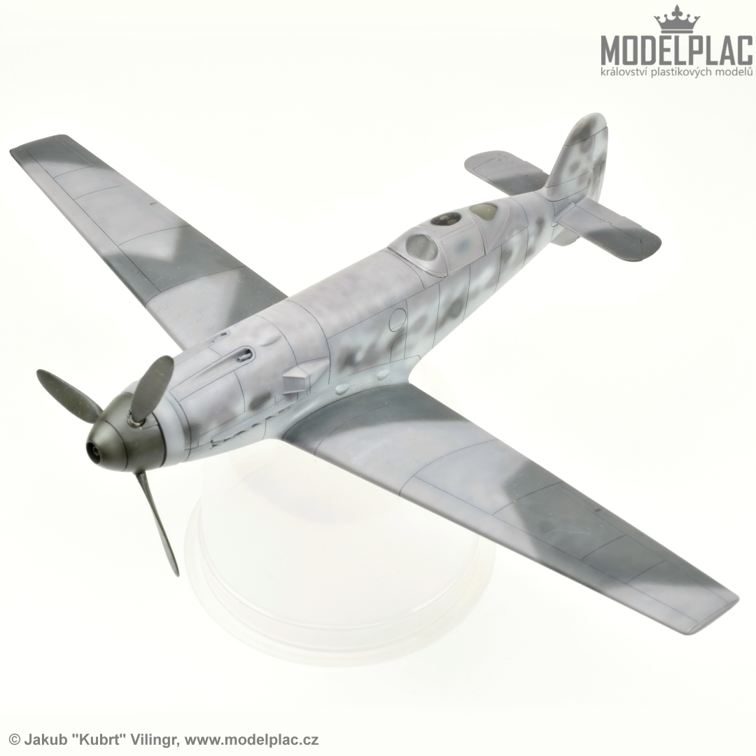 Jakub_Vilingr's tweet image. Well, camouflage are around 95% done. Some repairs needed. All that&apos;s left is to spray paint a white section on the propeller cone and add metallic paint to the bottom of the engine cover. First part of canopy need using of putty for some &quot;cosmetics&quot; 😁