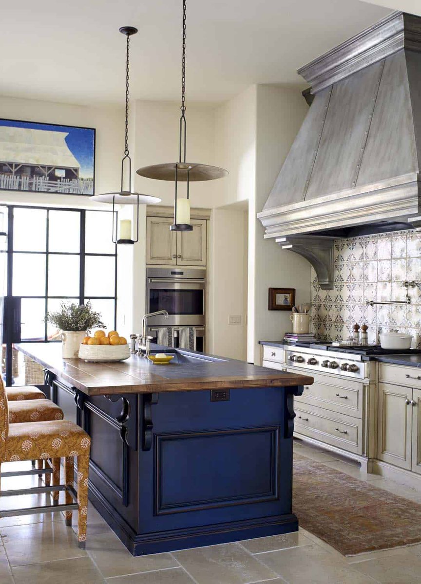 OneKindesign's tweet image. A Mediterranean retreat in Phoenix gets an absolutely beautiful transformation
onekindesign.com/2024/11/23/med…