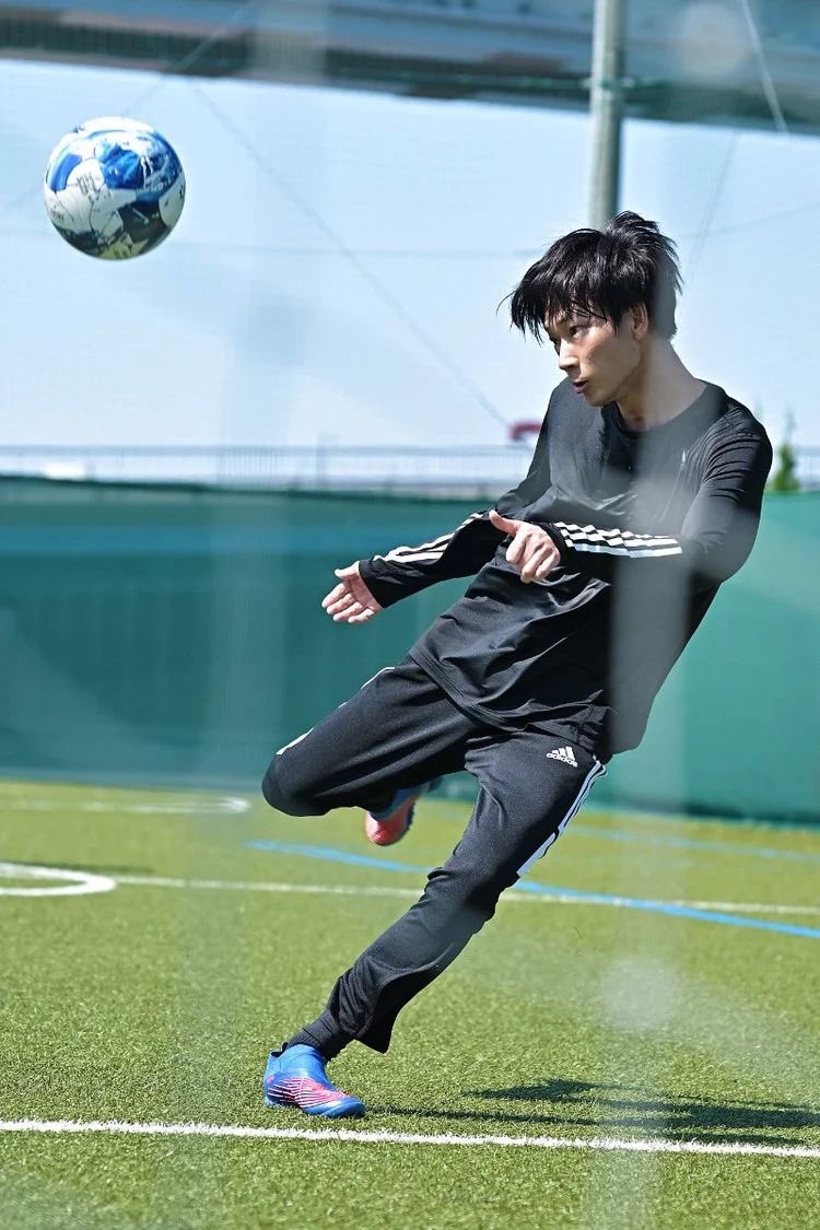 SfkAqg's tweet image. 運動神経良すぎる綾野剛さん
サッカーも出来る模様 

#綾野剛