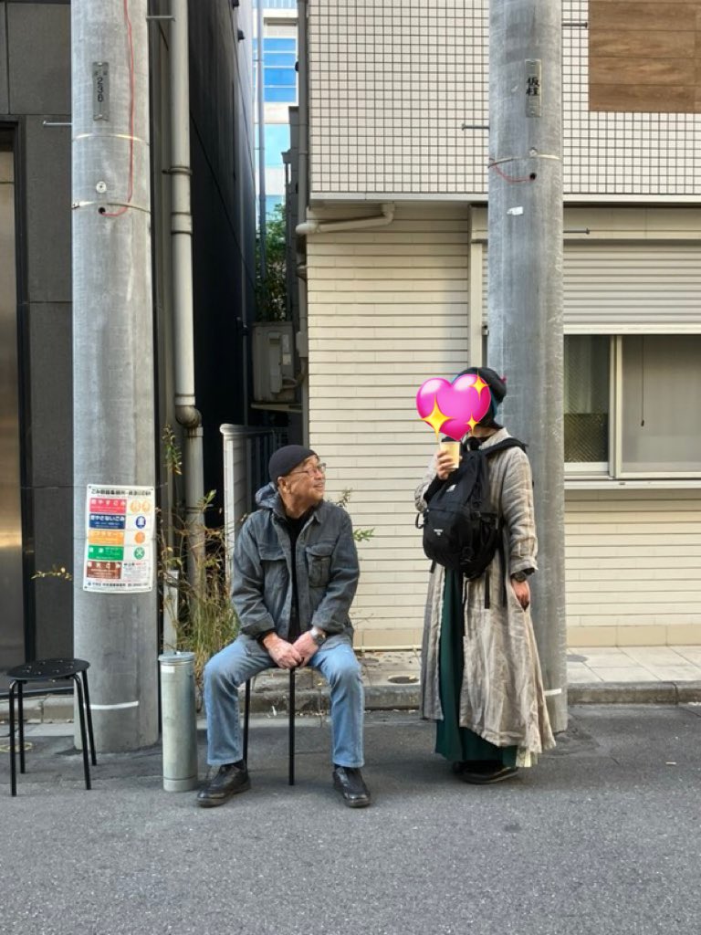 コーヒースタンドイベント。スタート時ミルのヒューズトラブルがあり焦りましたが、<a href="/kuba_coffee/">久芳焙煎室</a> さんがミルを貸して下さり、事なきを得ました！久芳さん感謝！

沢山の方に飲んで頂け嬉しかったです😃 明日も昼過ぎから。是非小伝馬町アイアイエーギャラリーお越しください！

#コーヒースタンド