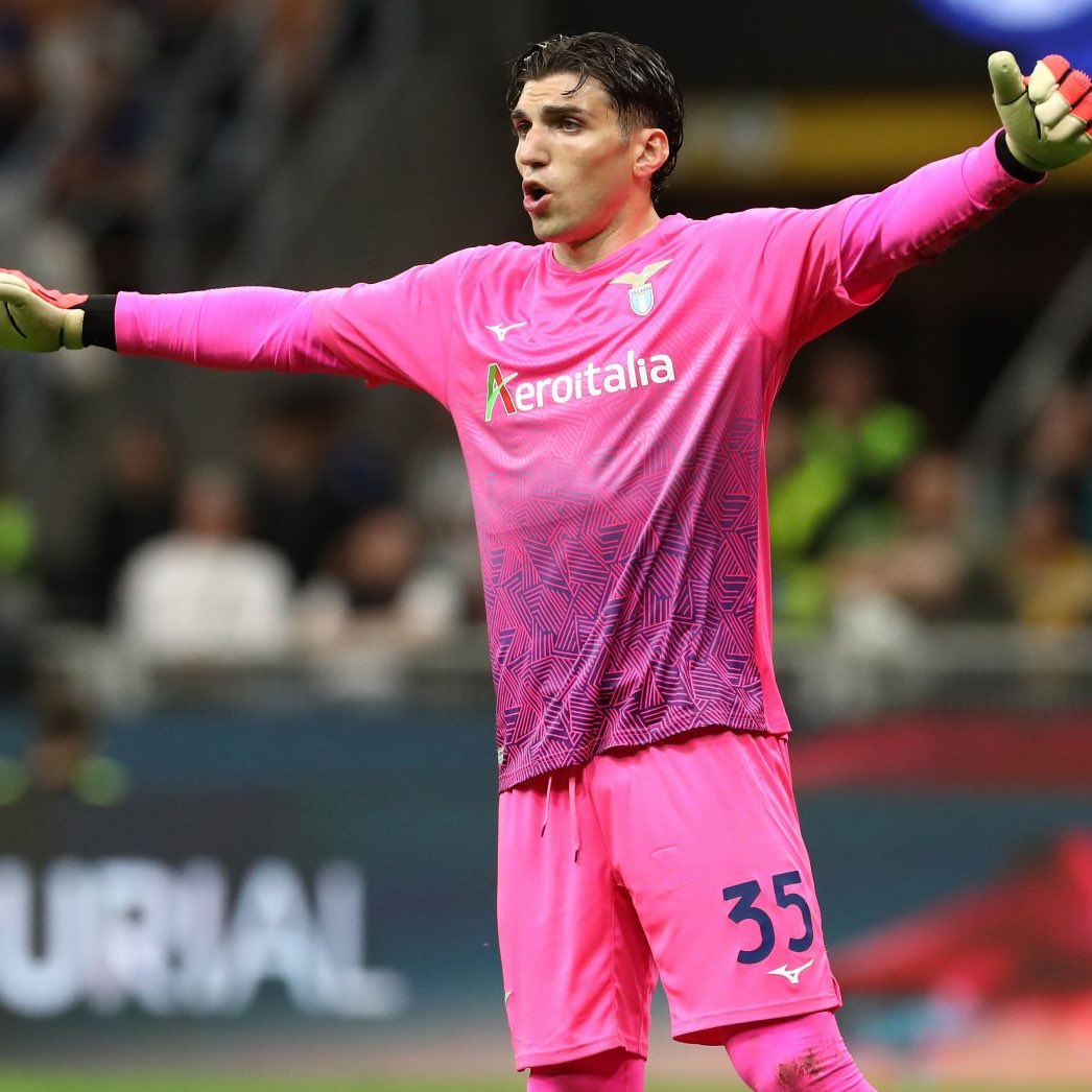 TalkingWolves's tweet image. Goalkeeper Christos Mandas will be able to leave Lazio in January, available for £10m-£12m.

#Wolves are assessing whether to reignite their former interest in the Greek keeper. Other clubs in Europe held an interest in Mandas last summer.

📰 @JacobsBen | #WWFC