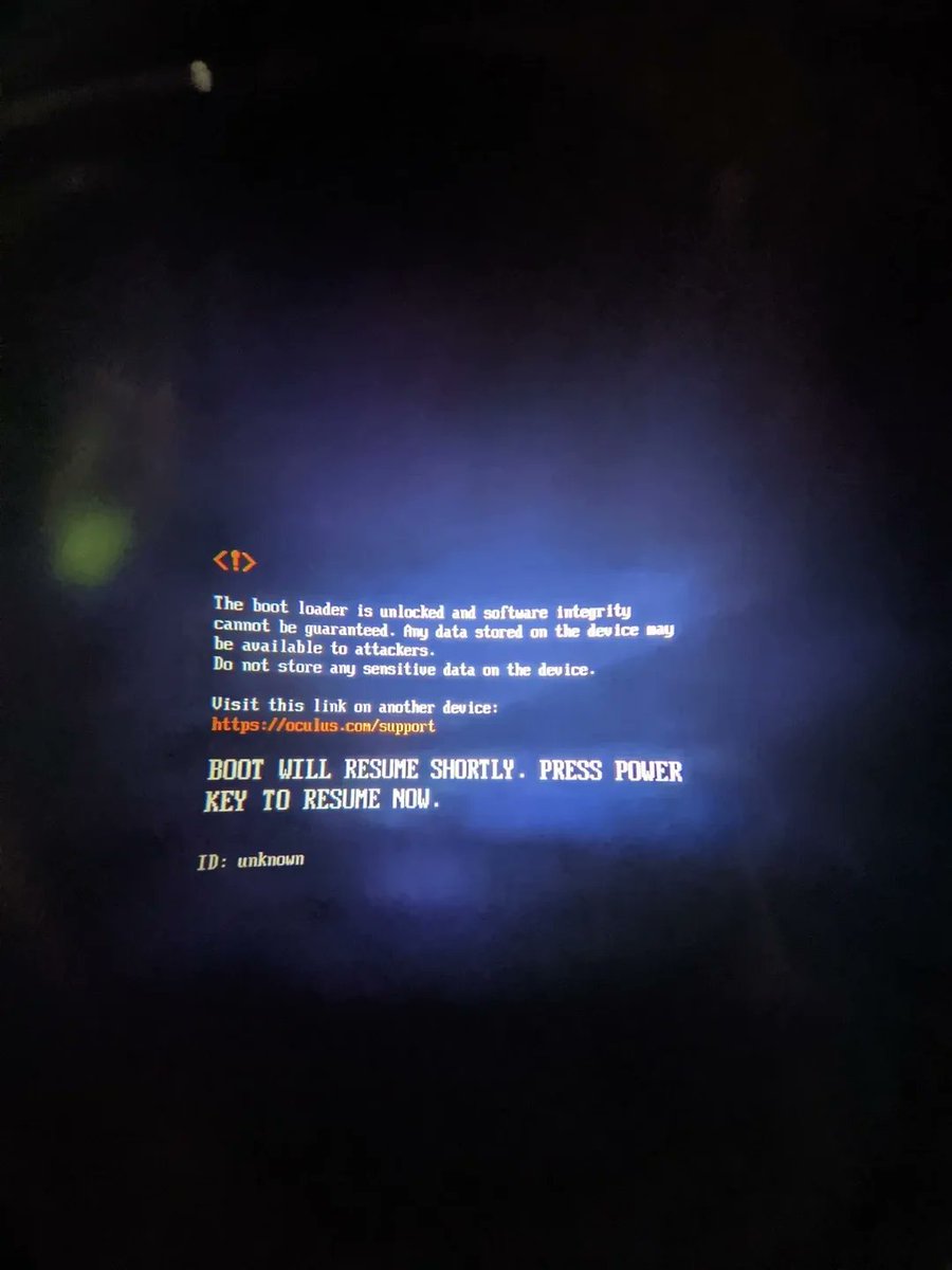Wow, a redditor bought an used Quest Pro and found it having an unlocked bootloader! :O 

reddit.com/r/OculusQuest/… 

#VirtualReality #VR