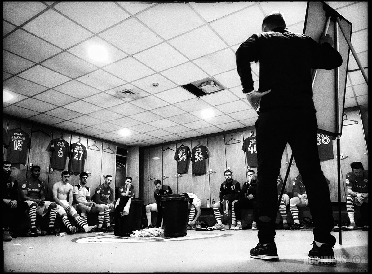 PitchsidePro's tweet image. Match Day. #Throwback Barnsley FC’s team pre match motivation and tactics talk from then manager @pheckingbottom  #Youreds