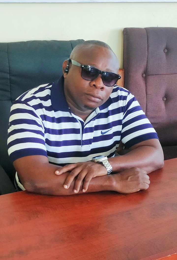 elias_mpay's tweet photo. Kamwe Usimruhusu mtu aliyekuumiza, Akufindishe jinsi ya kupona😌 https://t.co/KoPQGnJ0Il