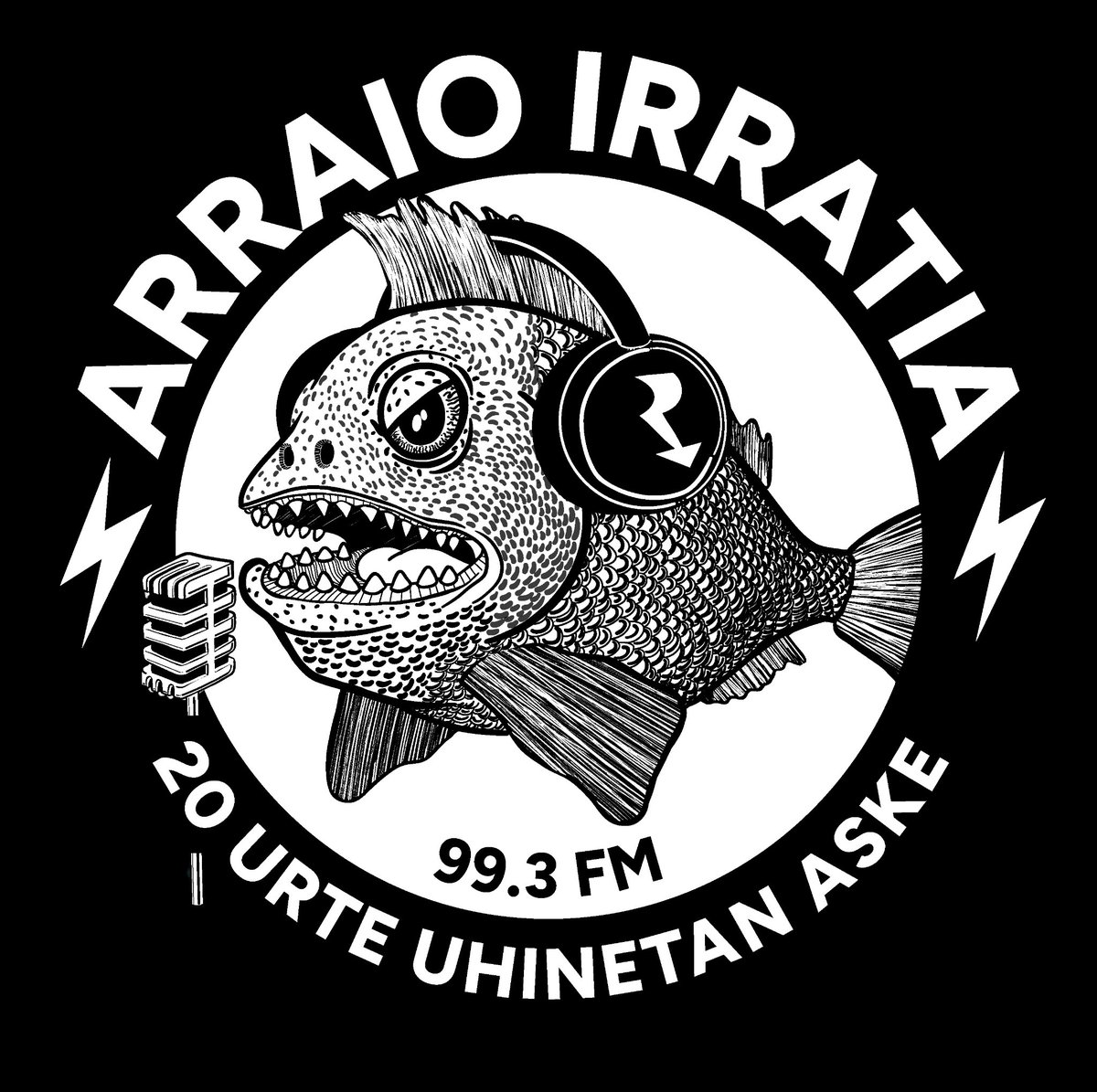 Ez dakienarentzat, 2026ko Maiatzaren 20an 20 urte egingo ditugu Putzuzulotik emititzen hasi ginela. Hau ospatzeko, logo bikain hau egin dugu. ADI SEINALEARI! #Zarautz <a href="/arrosasarea/">Arrosa Irrati Sarea</a> <a href="/zaratazarautz/">zaratazarautz</a>

arraio.eus/2025/11/arraio…