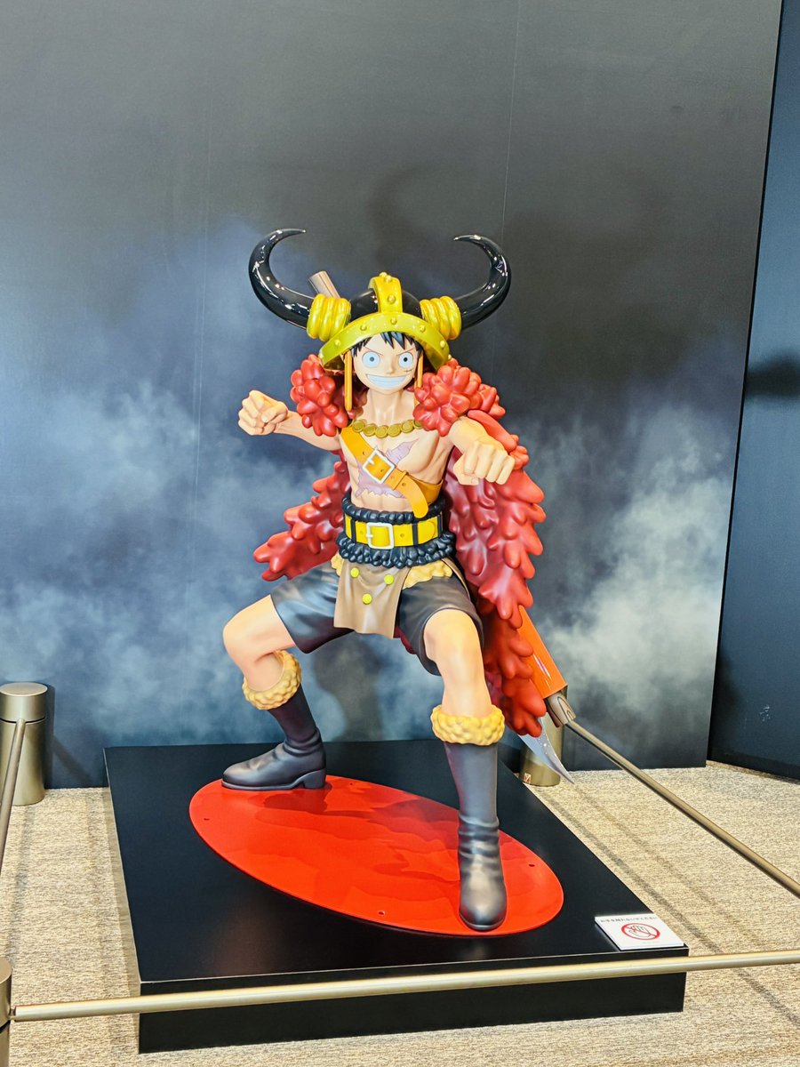 y4_cx's tweet photo. ONE PIECEエモーション行ってきました！
めちゃくちゃ良かった〜😆
4枚目は今日の特典と買った物✨ https://t.co/8Uje33xkmw
