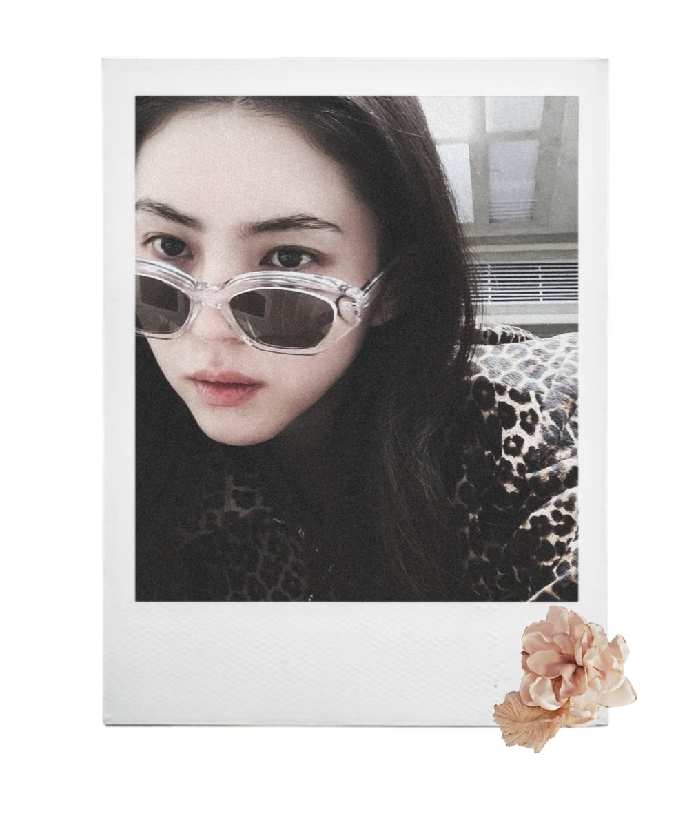 ssoheeq's tweet image. ` luxury in the details — the warmth of the coat, the softness of the gloves, the clarity of the lenses, &amp;amp;&amp;amp; the feminine confidence woven through it all.☆