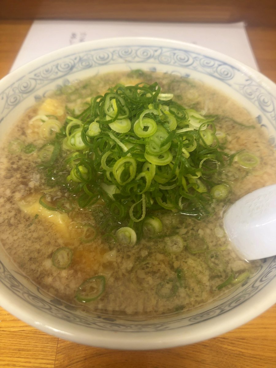 腹減ったので、片付け中断してラーメン