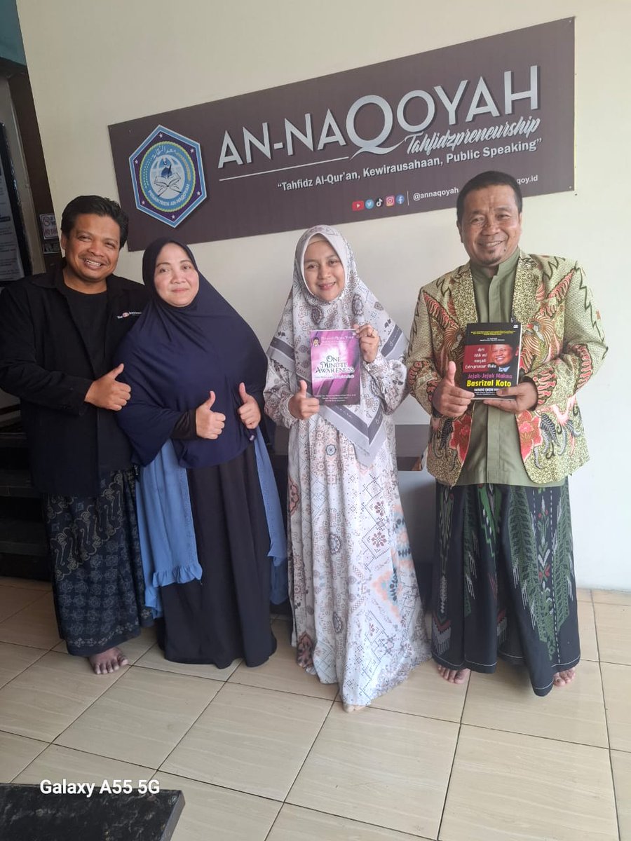 2. Pesantren An-Naqoyah dibuka untuk siswa berprestasi dari SD-SMP-SMA melalui program Naqoy School, siswa memiliki ijazah resmi dan skill sesuai keinginan mereka sejak dini #annaqoyah #pesantren #naqoycenter