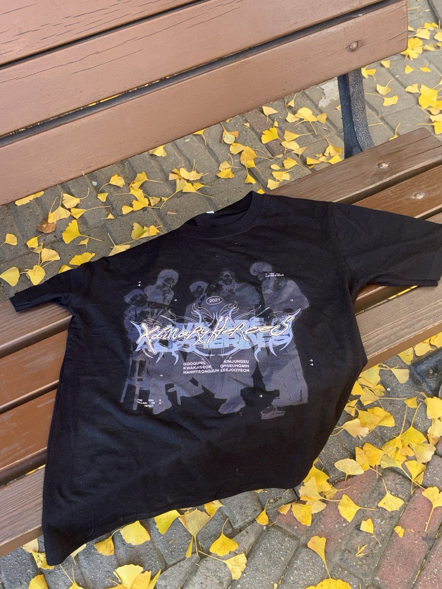 IntoThebRealm's tweet image. ♭Shop: Hallway to Heroes
by @intothebrealm #b_Shop

Preview (3/9)
🛍️ Shirt Ringer Ver, Shirt Band Ver, and Washed Ballcap.

(There will be a few adjustments for the finished product. Also, color might have a slight difference on the real pic.)

#b_Class #HallwayToHeroes…