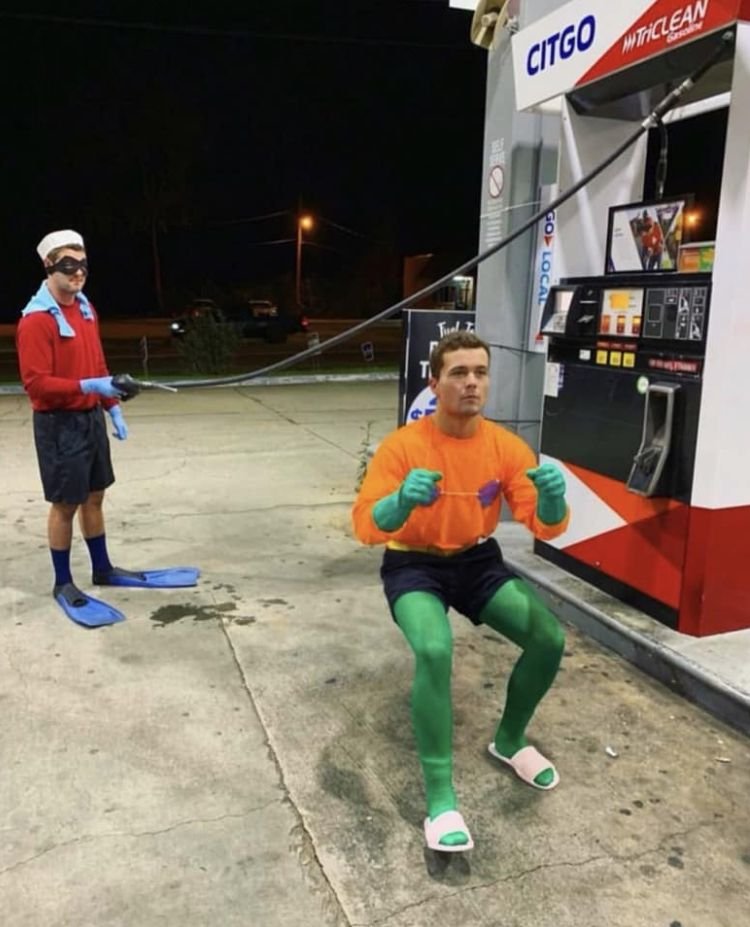 insaneposes's tweet image. 