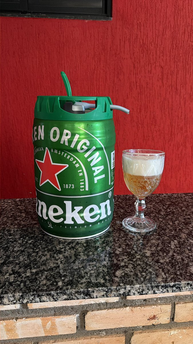 Bispocoin's tweet image. Nhem queria tomar uma essa hora, mas… preciso molhar a garganta e gritar várias vezes, BOLSONARO PRESO!!! Chupa essa gadaiada!!!