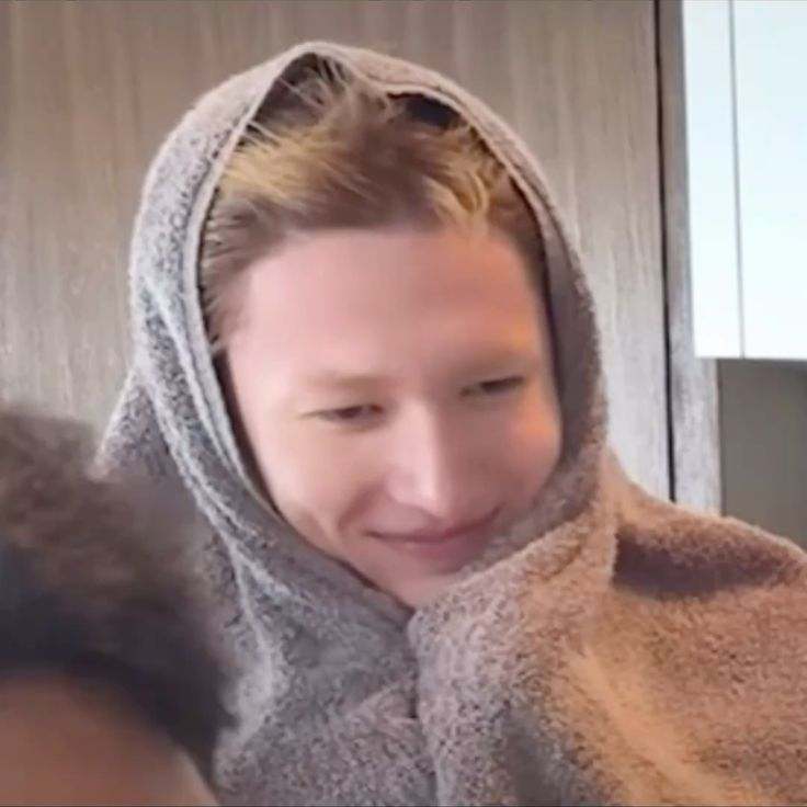 fa5hionz's tweet image. look at this big chocoball