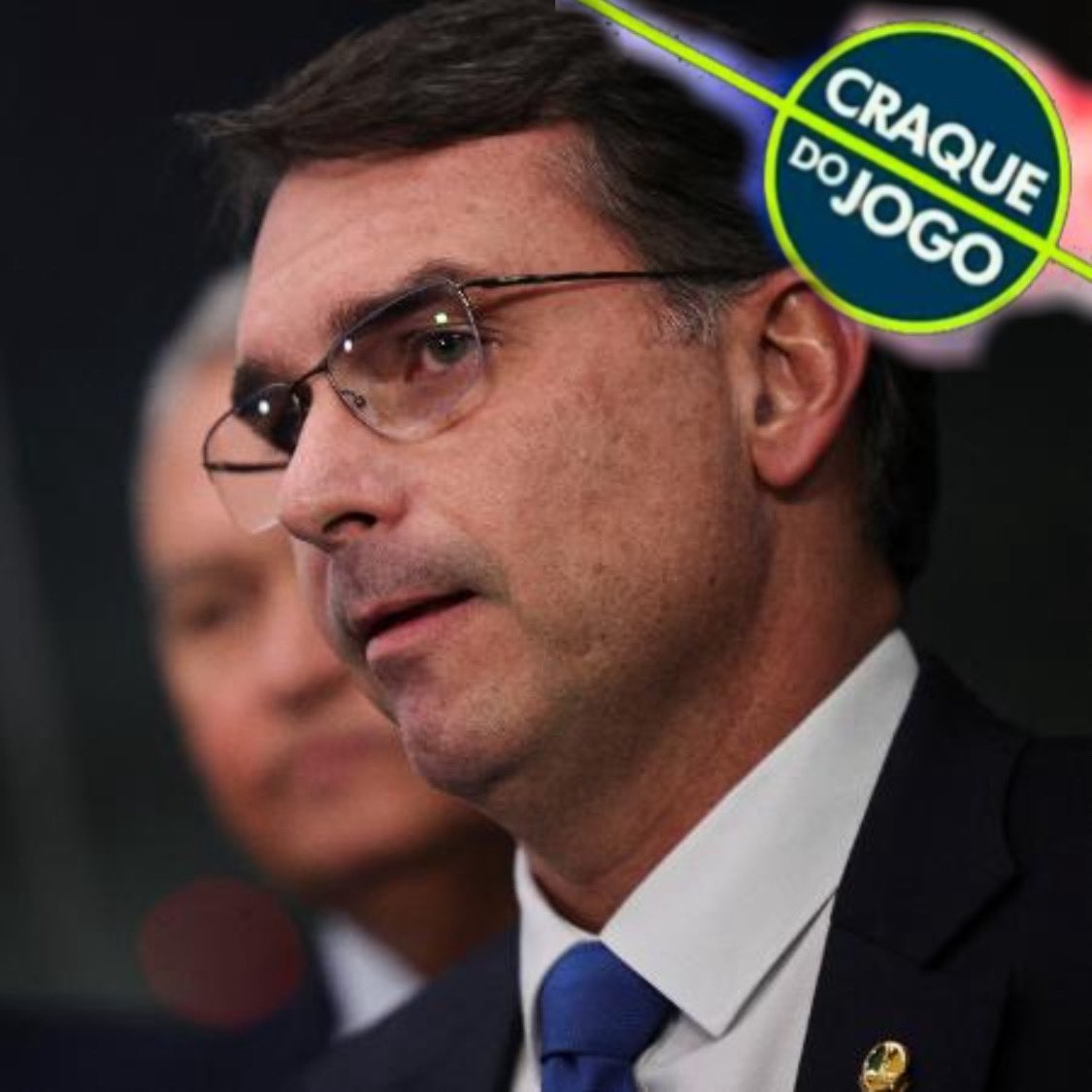 Obrigado FLÁVIO BOLSONARO você me deu uma enorme alegria neste sábado.  

Grande dia
BOLSONARO PRESO 
BOLSONARO na papuda 
Polícia Federal.