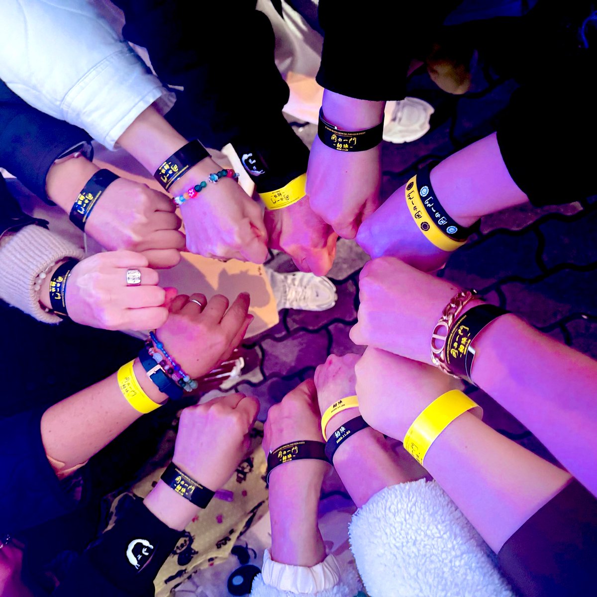 岡田准一、ひらパーでファンと涙の再会「初陣」