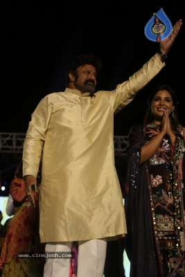 cinejosh's tweet image. Akhanda 2 Trailer Launch | Photos Gallery

cinejosh.com/gallery-thumbs… 

#NandamuriBalakrishna #ShivarajKumar #Akhanda2 #Samyukthamenon #AadiPinishetty #Boyapati