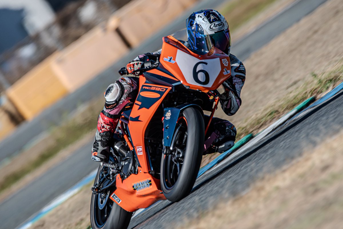 juryujuryujoru's tweet image. よっしゃ！！
ポール獲得！！
明日はコースレコード出して優勝や！！

#SKMotorcyclePhotoWorks
#JJフォト
#BRAINS