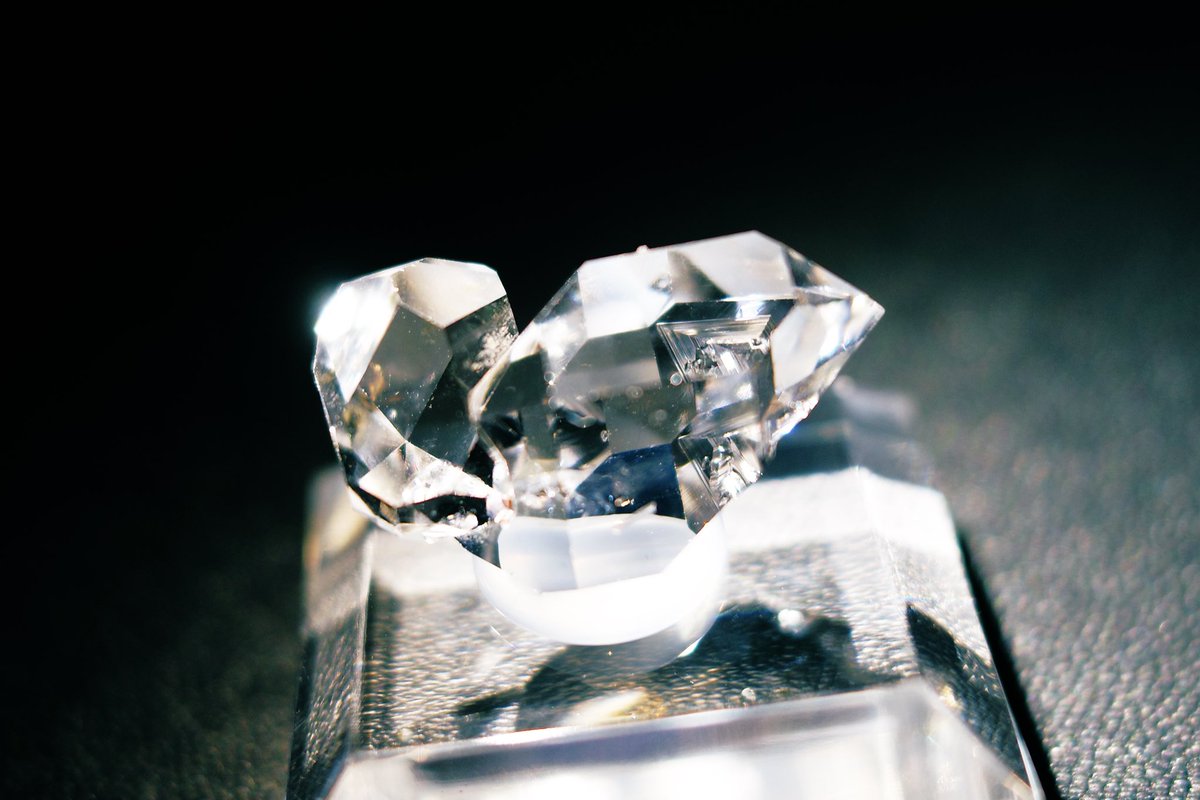 loopsofinfinity's tweet image. 石フリマ購入品
cute stone @cutestone_jp さんのハーキマーダイヤ
今日はそんなに散財する気なかったんですがねぇ…池袋前だし…
でもこの透明度見ちゃうとね、いかんですよこれは