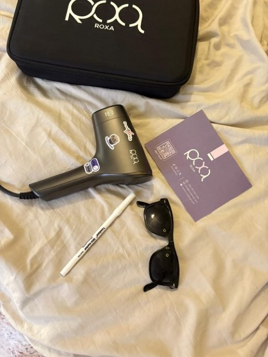 iee_i3's tweet image. جهاز ليزر روكسا = جمال، راحة 🌸✨

تبريد مريح ❄️ + ومضات تلقائية  + مستشعر أمان✨✨✨

 كود خصم روكسا :( F99 ) 💖.

[ F99 ]
😇😍😇