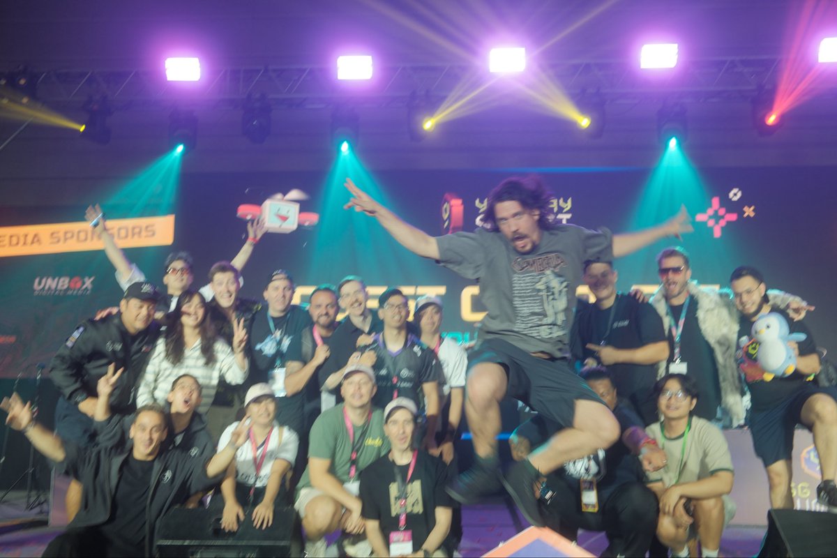 0xPatchara's tweet image. Last day at YGG Play Summit 🇵🇭 

Thank you for having us YGG. 

Until next time @WolvesDAO 🌱