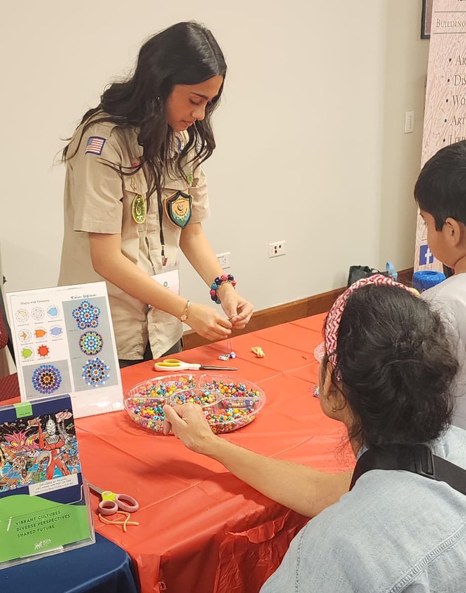 iashouston's tweet image. We appreciate all the families who joined us and our amazing artists who inspired these young creators. You made this day unforgettable!#IslamicArtsFestival #ChildrensArt #CreativeKids #ArtInspiration #FamilyFun #JoyOfArt #YoungArtists #ImaginationUnleashed #CulturalCelebration