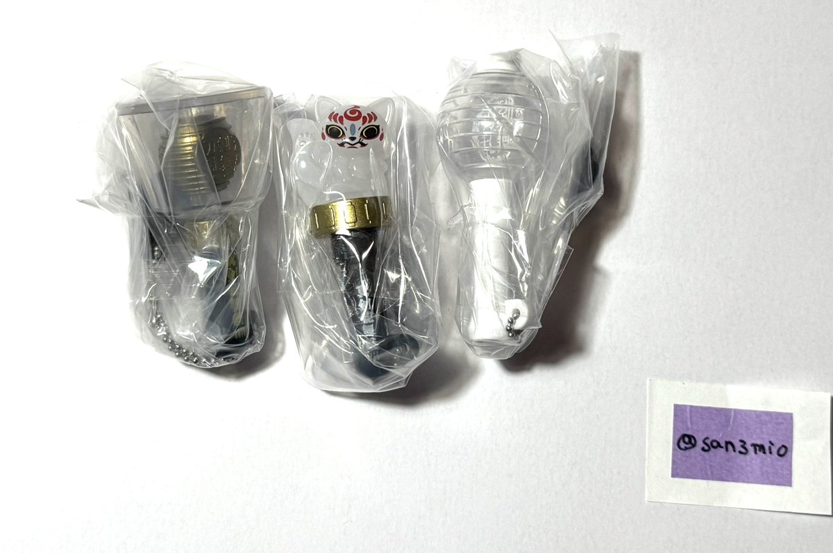 san3mio's tweet image. 【交換・譲渡】十周年 刀ミュ 東京ドーム カプセル ガチャ ミニチュア ペンライト

譲:真剣乱舞祭2016、真剣乱舞祭2018、真剣乱舞祭2022

求:すえひろがり、玖寿、一色 or 500円

大阪、京都手渡し&amp;gt;郵送(3点まとめての交換のみ)
買取も可