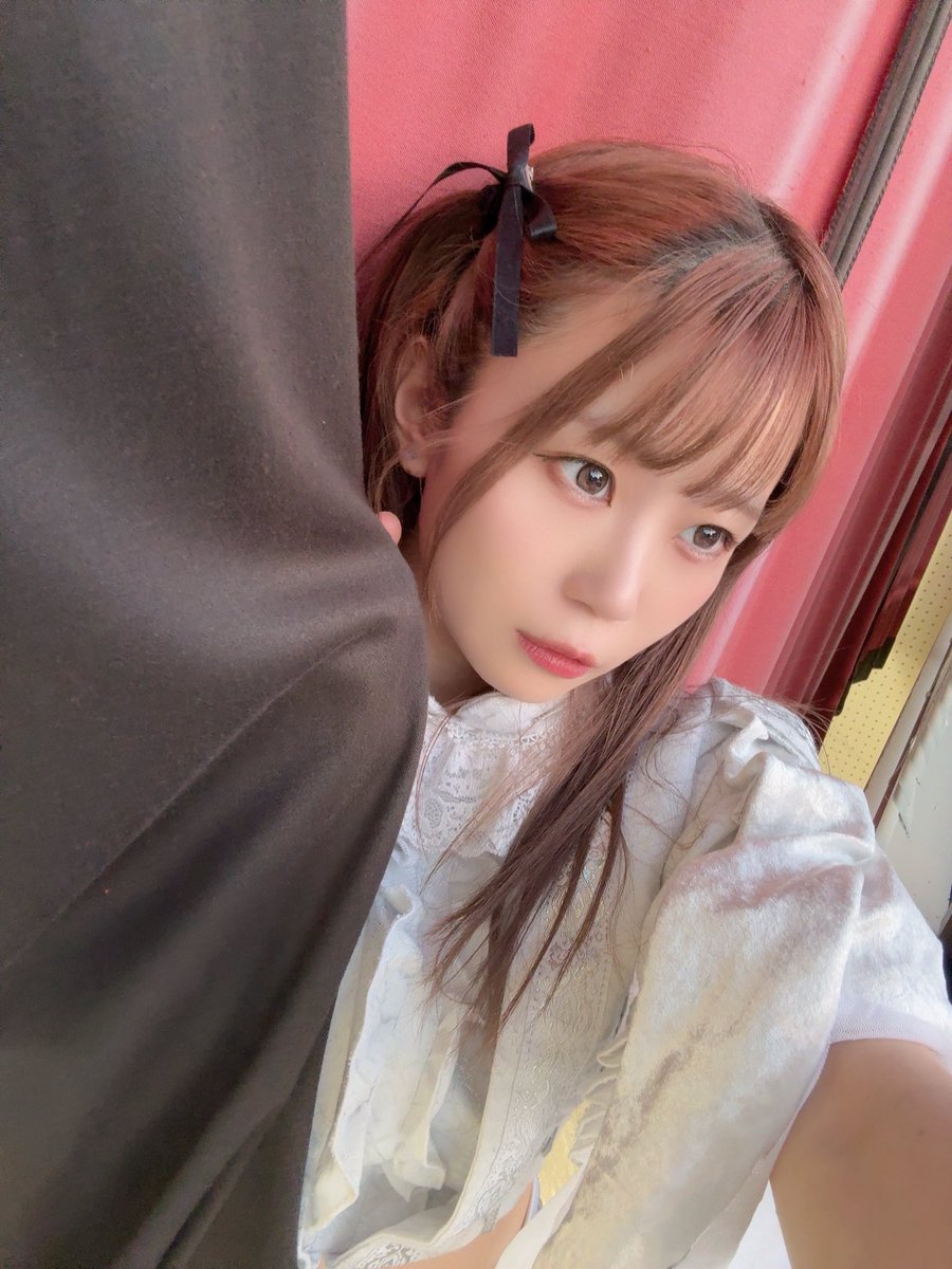 急いで切った前髪に気づいて😾