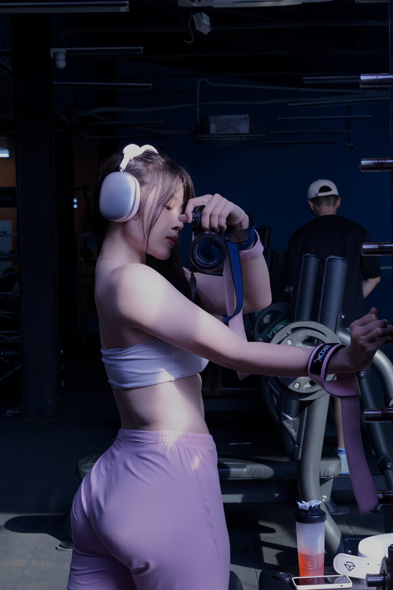 selenabernardo's tweet image. HSOIDFJSWHTSGH1