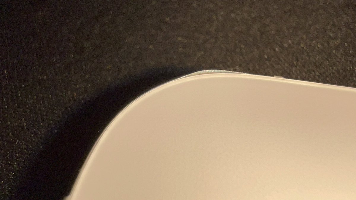 парень на синем нло tweet media