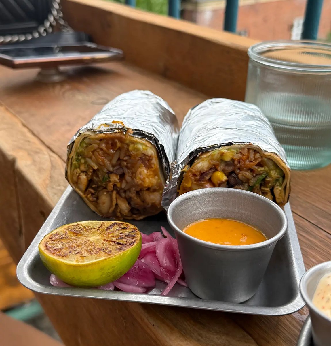 Cold enough to need a burrito hug 🌯😏… Get Bobby’s delivered for max 
cosiness 🧡

Order on the app now—30–60 mins to bliss 🤩

#BobbysBurrito #BurritoLovers #WinterEats #FoodDelivery #WeekendEats #LunchGoals #FastDelivery #ShrewsburyEats #ShrewsburyFood #FoodieLife
