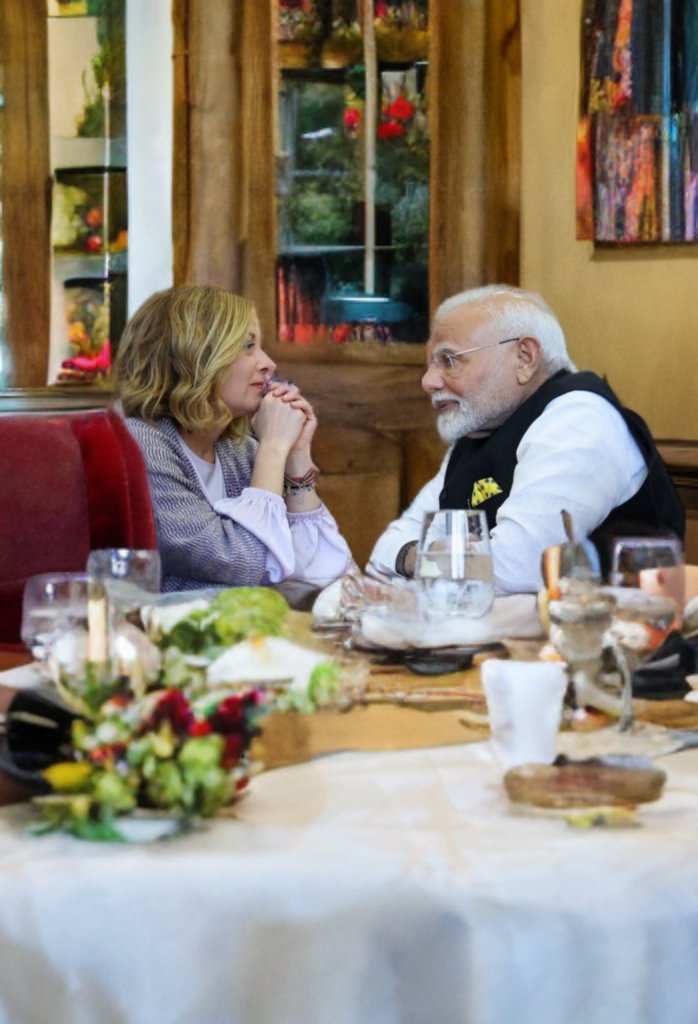 ramanswall's tweet image. शौक पूरे करने अफ्रीका में ..... 

#G20SouthAfrica 
#india #reels #india #viral #africa